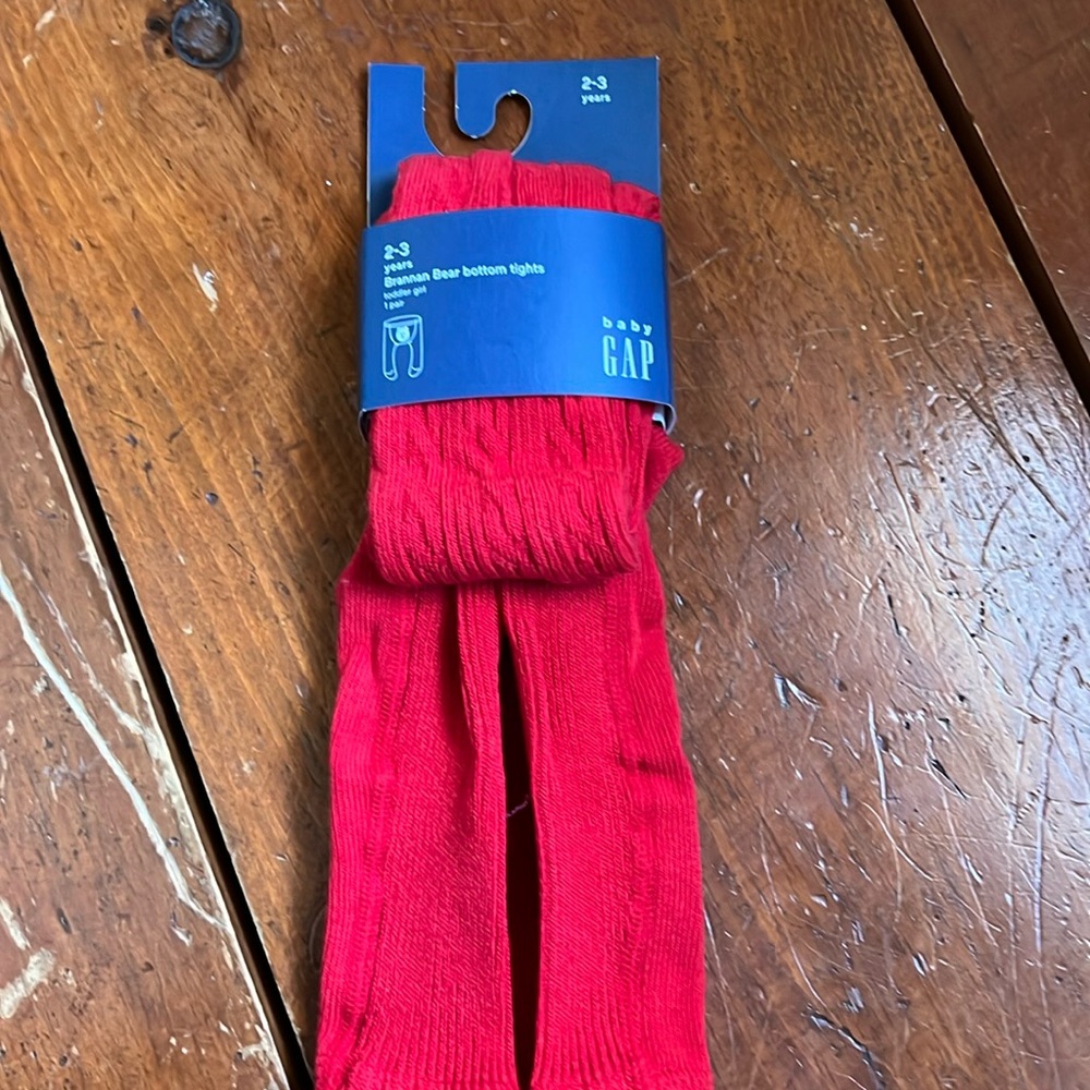 Red bear bottom cable knit tights